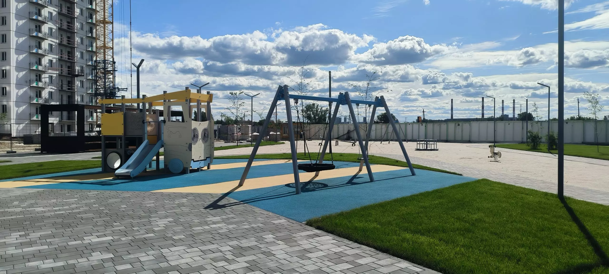 Комплексное оснащение двора ЖК «Тура» часть 5 в Тюмени